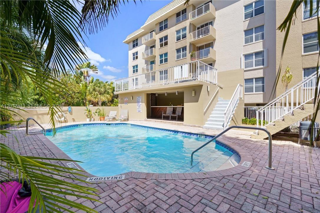 1050 SE 15th Street 202, Fort Lauderdale, FL 33316, Fort Lauderdale