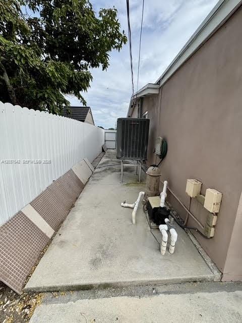 7461 Douglas Street, Hollywood, FL 33024 photo 23