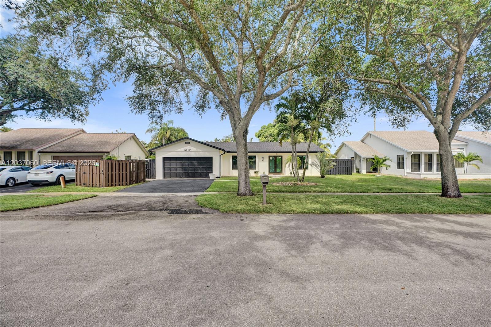 5112 SW 87th Avenue, Cooper City, FL 33328 photo 2