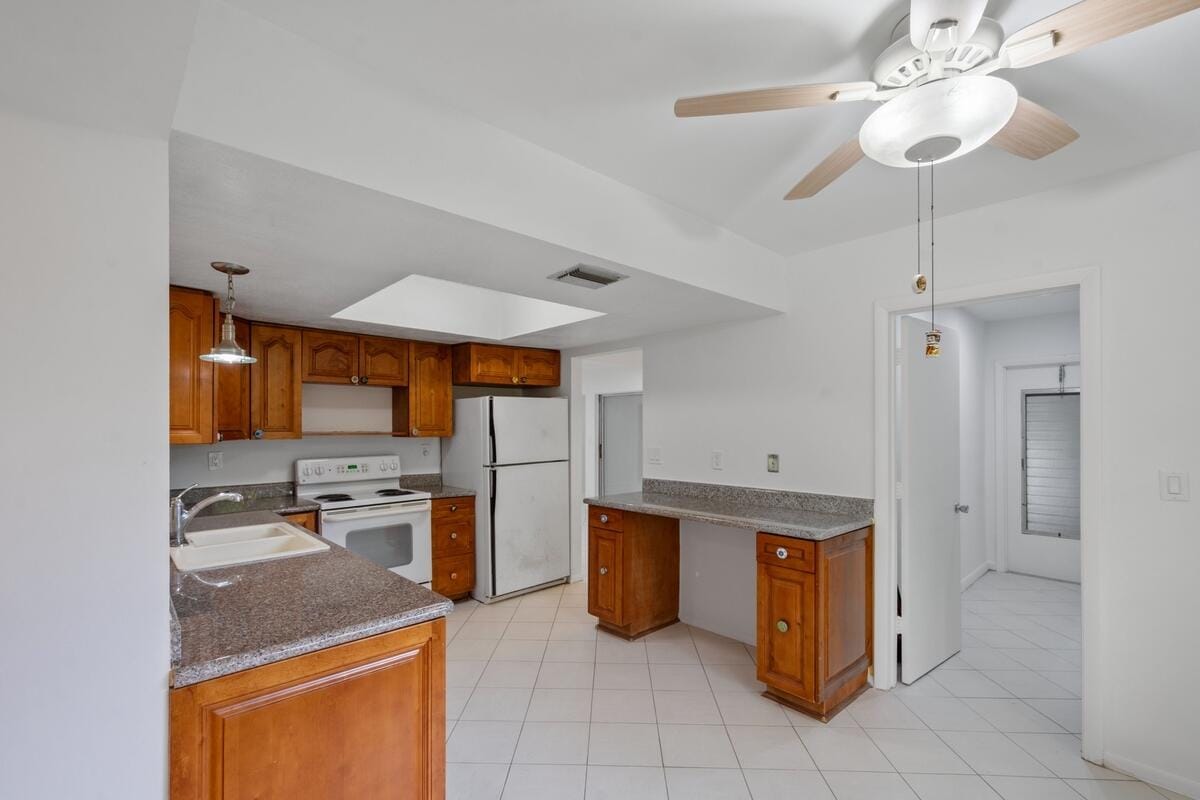 4704 Queen Palm Lane, Tamarac, FL 33319 photo 12