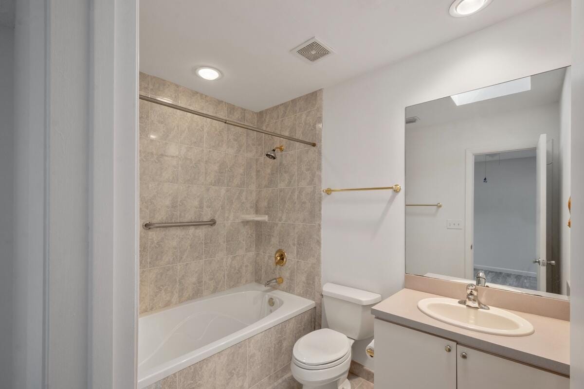 4704 Queen Palm Lane, Tamarac, FL 33319 photo 8