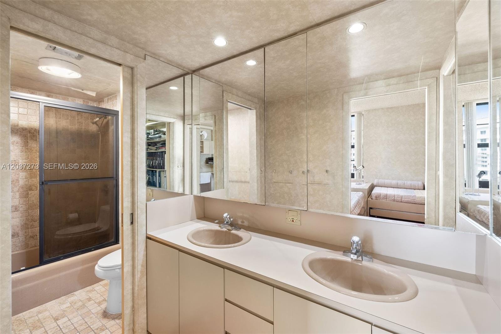 5500 Collins Avenue 1401, Miami Beach, FL 33140 photo 24