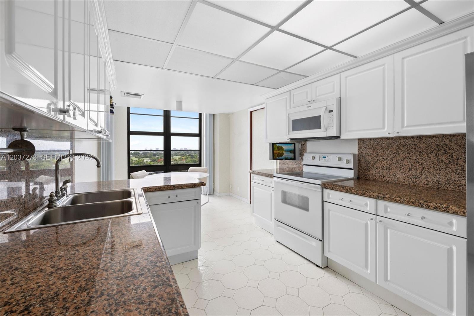 5500 Collins Avenue 1401, Miami Beach, FL 33140 photo 9