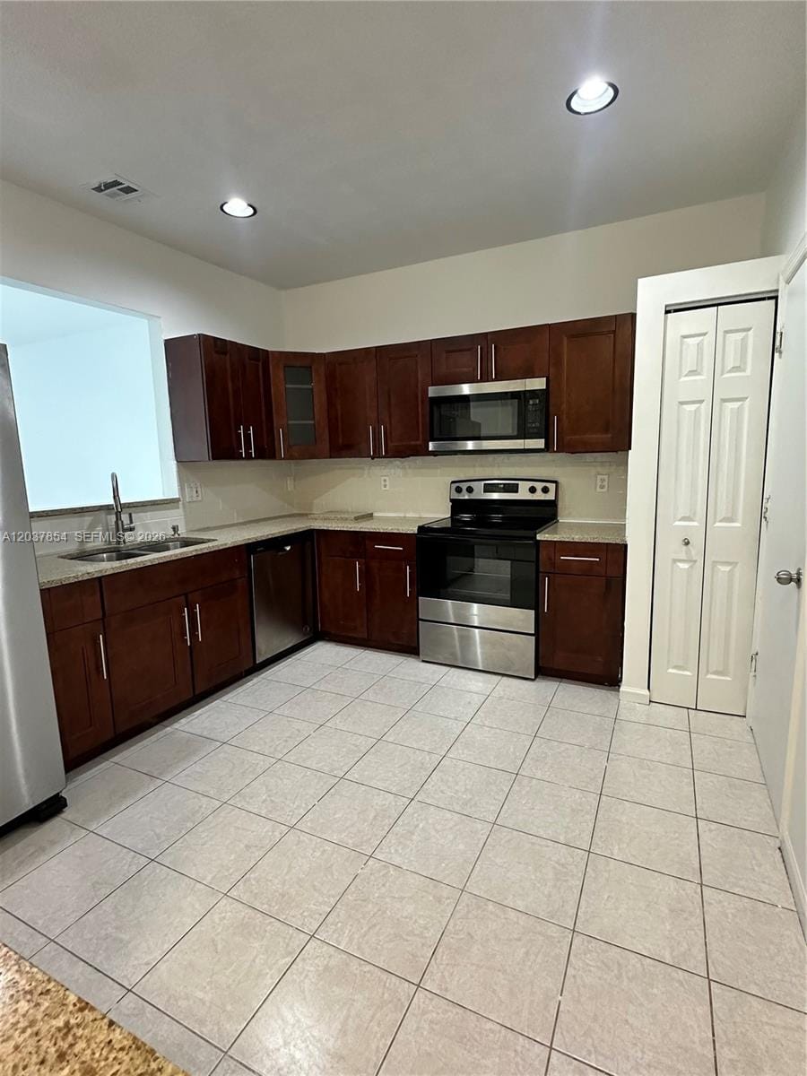 5541 NW 90th Terrace — photo 3