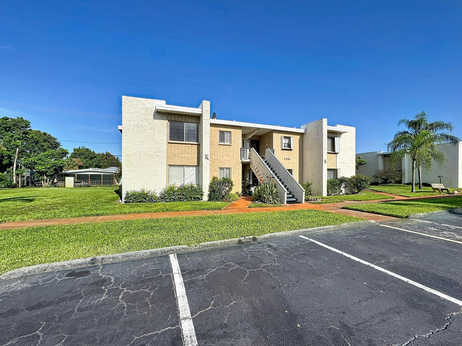 1310 NE 14th Court K17, Jensen Beach, FL 34957 photo 8