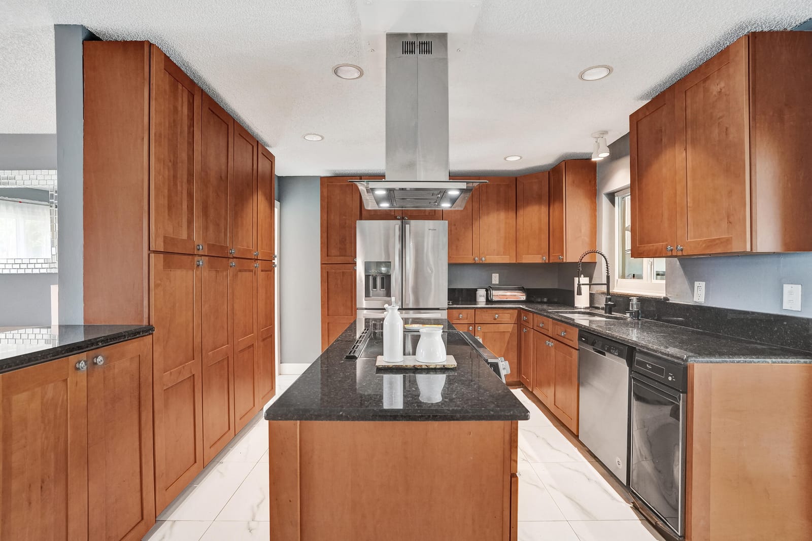 307 SE 14th Place, Deerfield Beach, FL 33441 photo 11