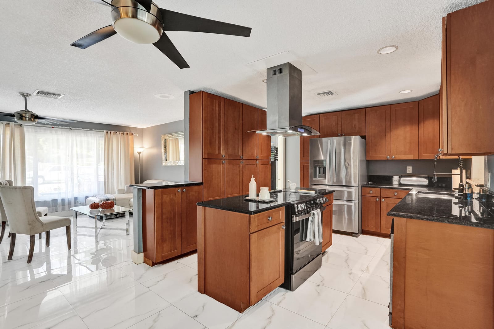 307 SE 14th Place, Deerfield Beach, FL 33441 photo 10