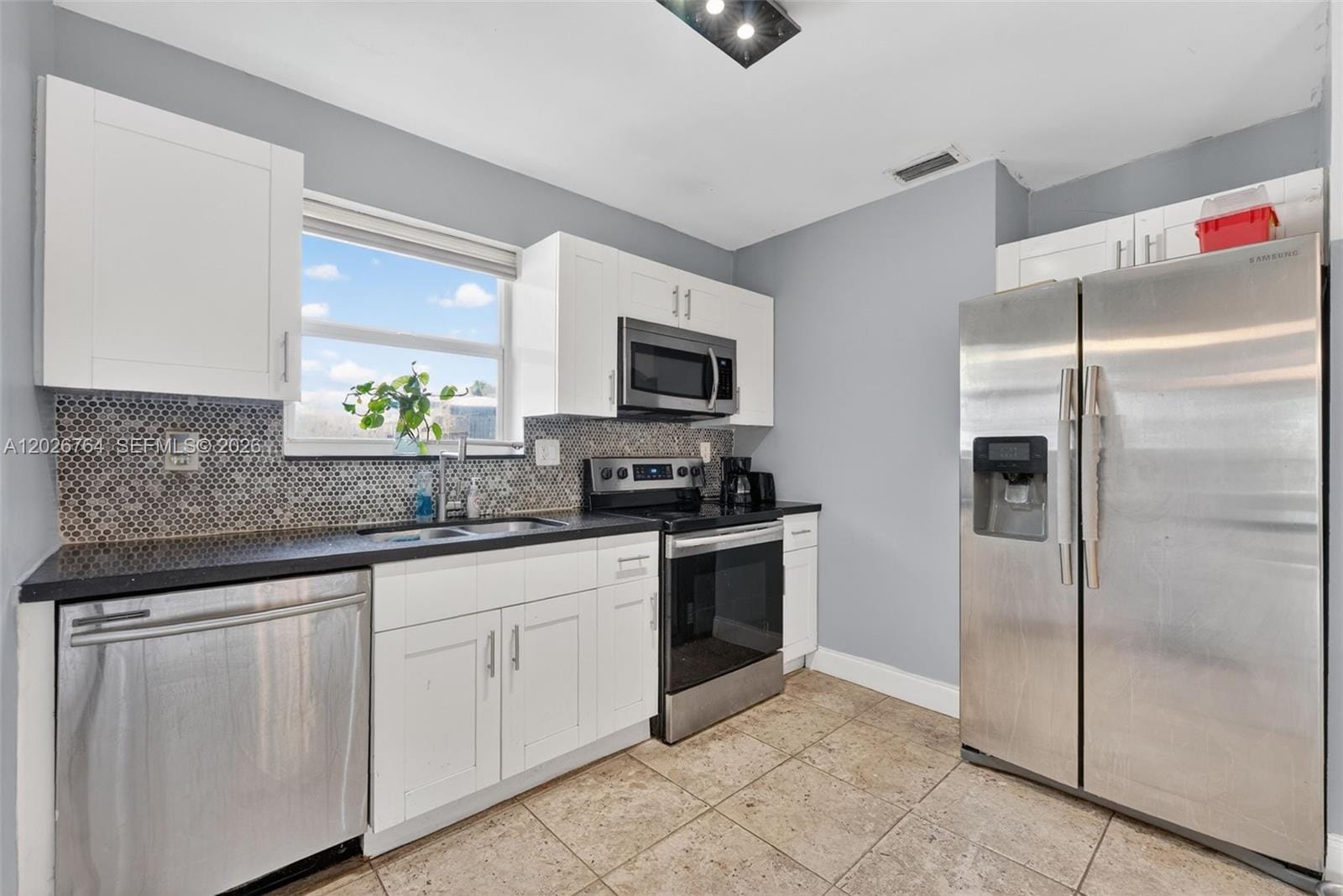 1060 NW 44, Oakland Park, FL 33309 photo 17