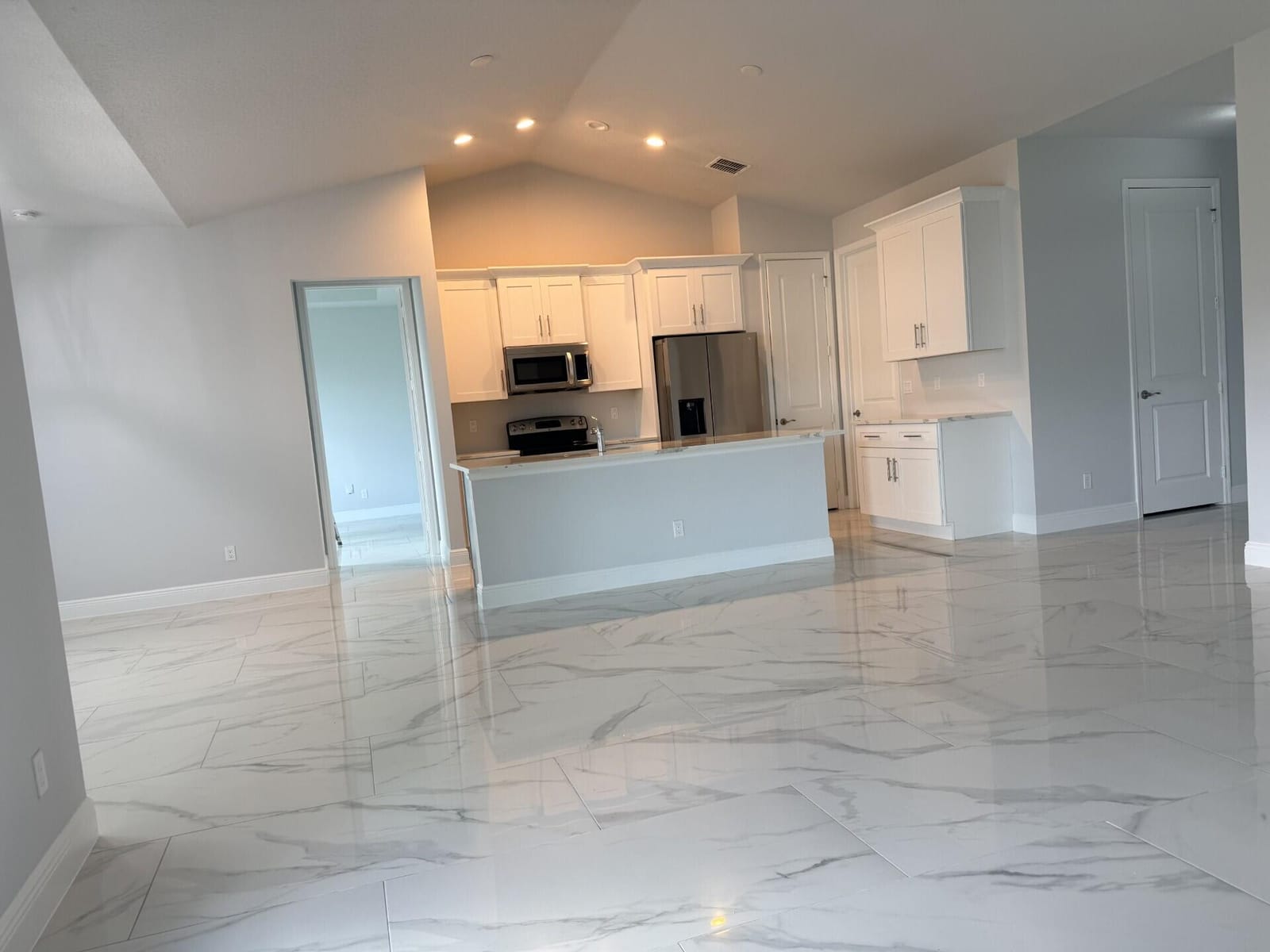5673 NW Whitecap Road — photo 7
