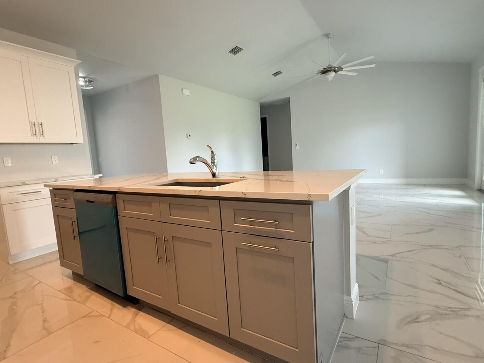 5673 NW Whitecap Road — photo 8