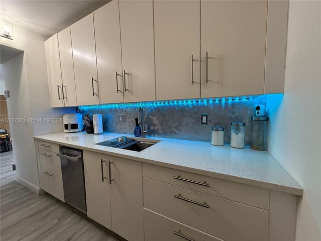 8200 SW 210th Street 201, Cutler Bay, FL 33189