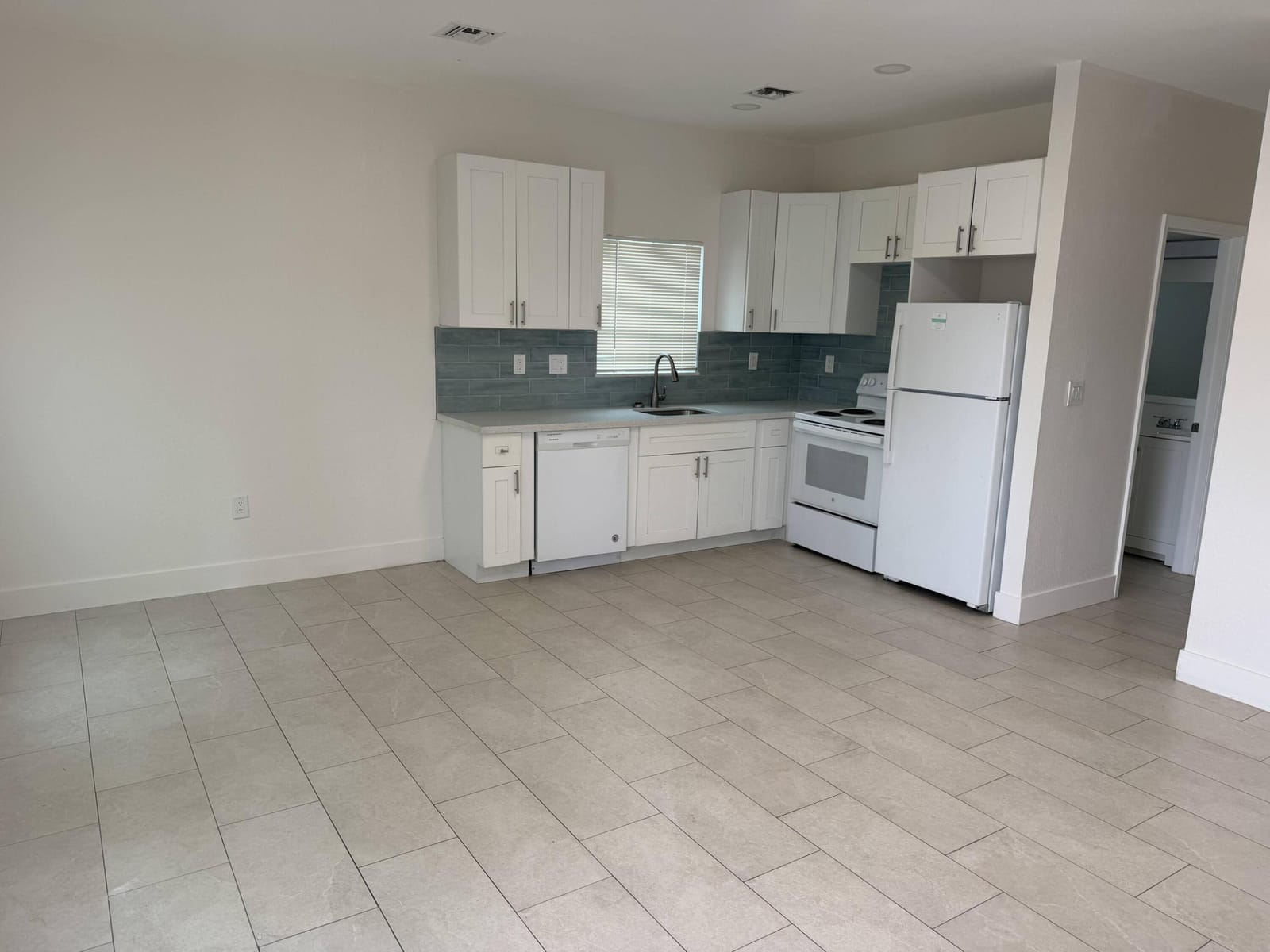 2604 NW 20th Street — photo 3