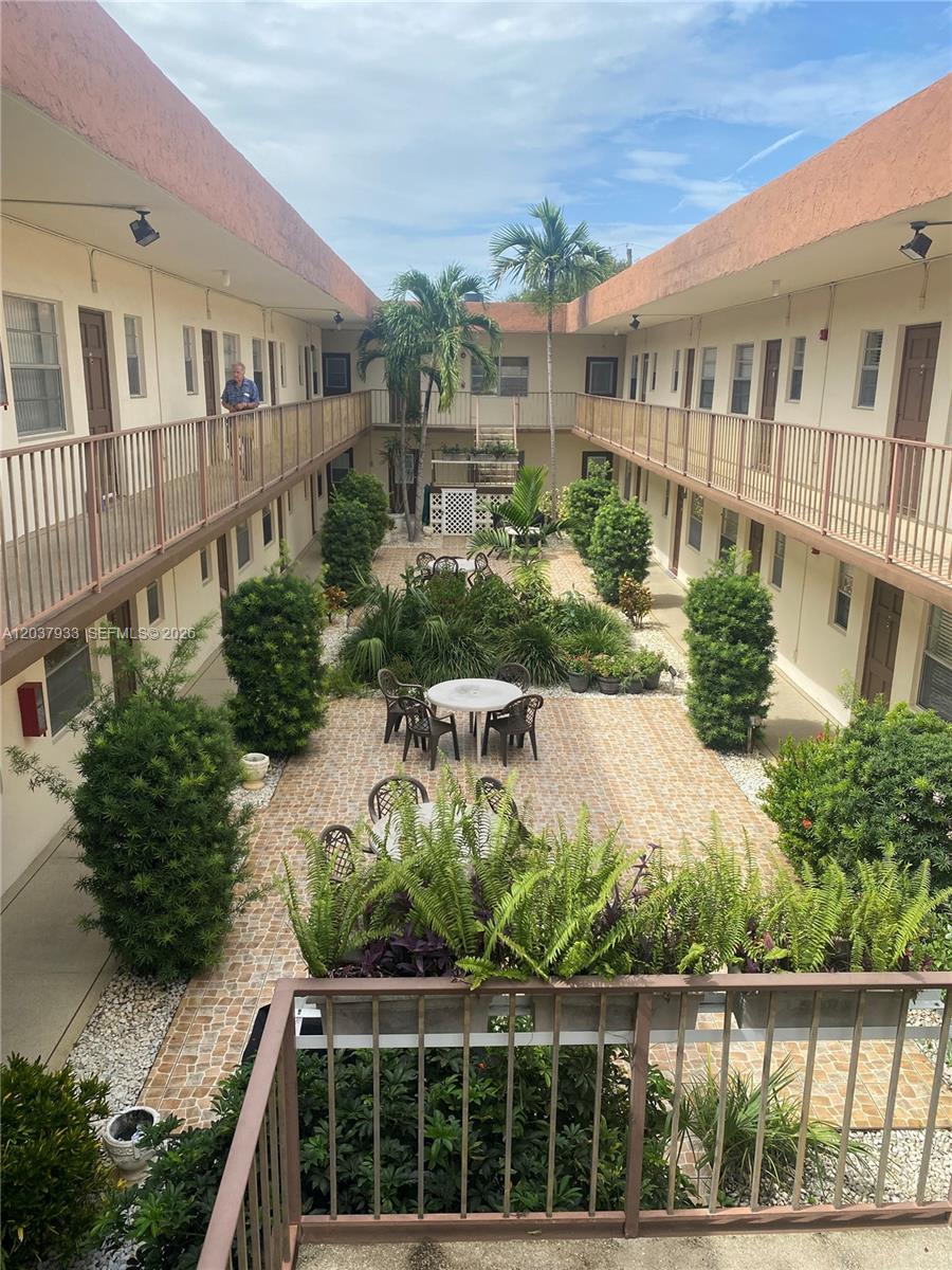 415 NE 2nd Street 222, Hallandale Beach, FL 33009, Hallandale Beach