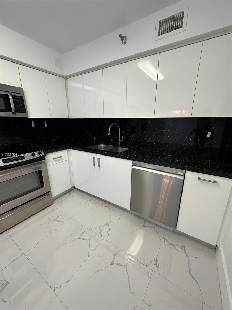 3530 Mystic Pointe Drive 3208, Aventura, FL 33180, Aventura