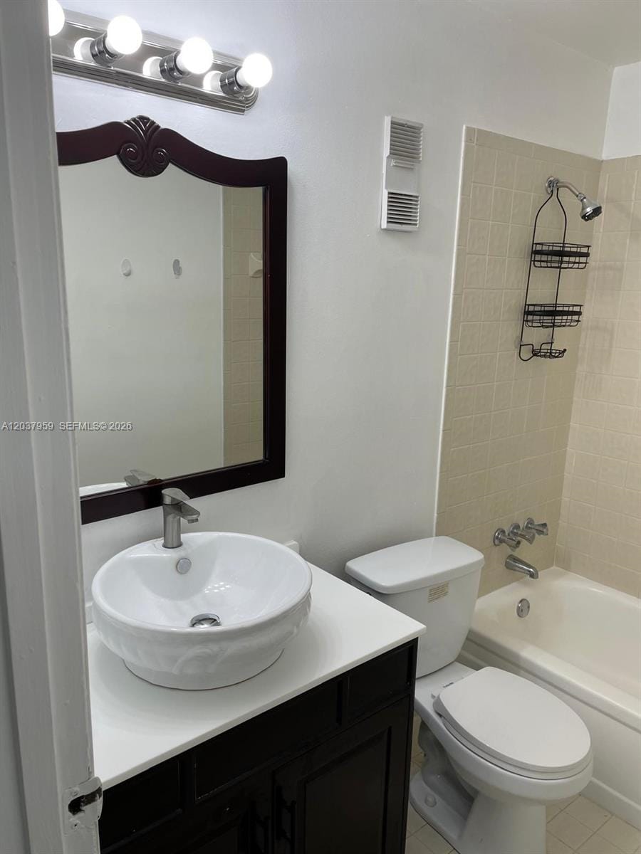 2060 SW 90th Avenue A-18 — photo 4
