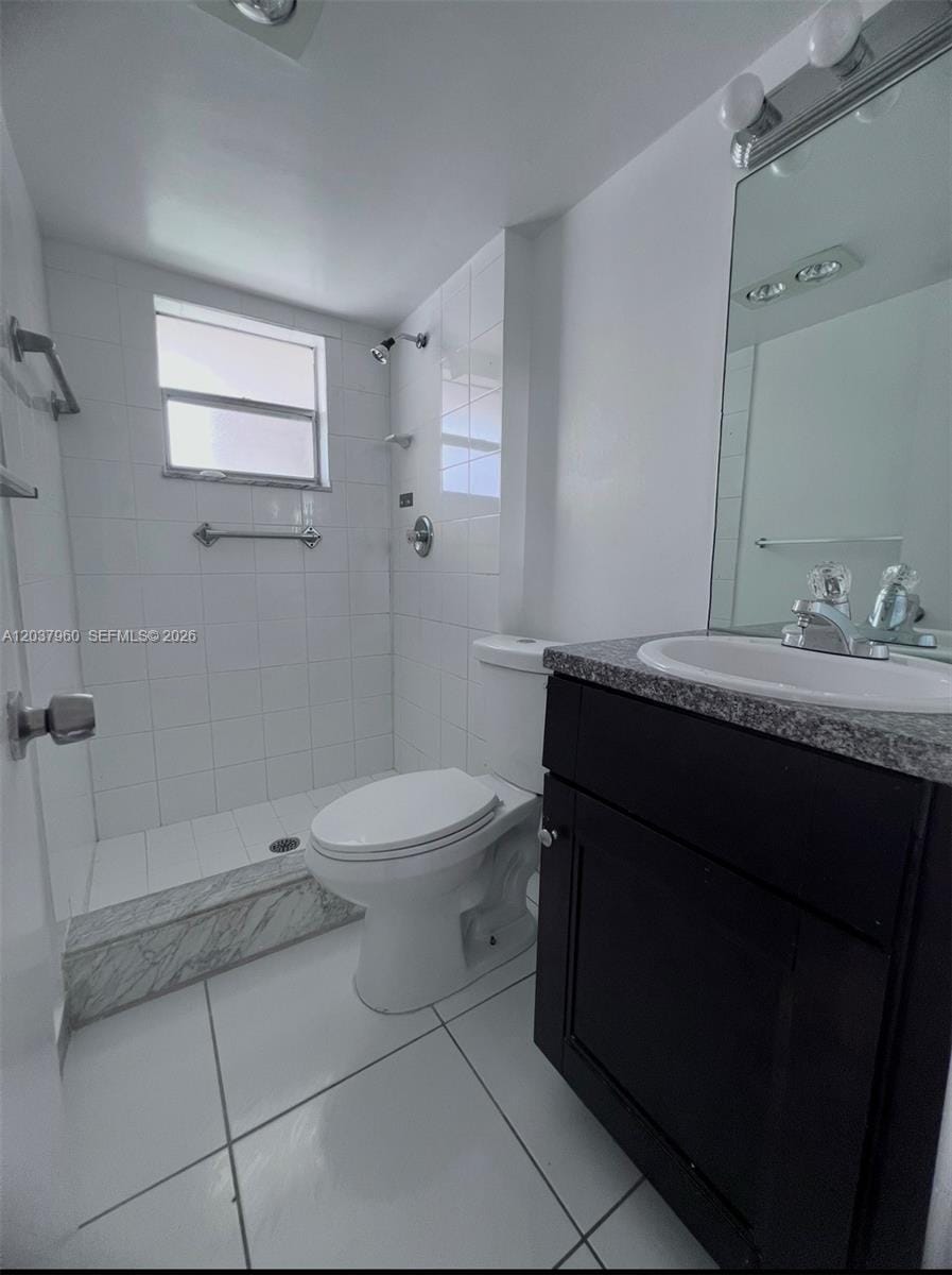 2430 SW 81st Avenue 408 — photo 8