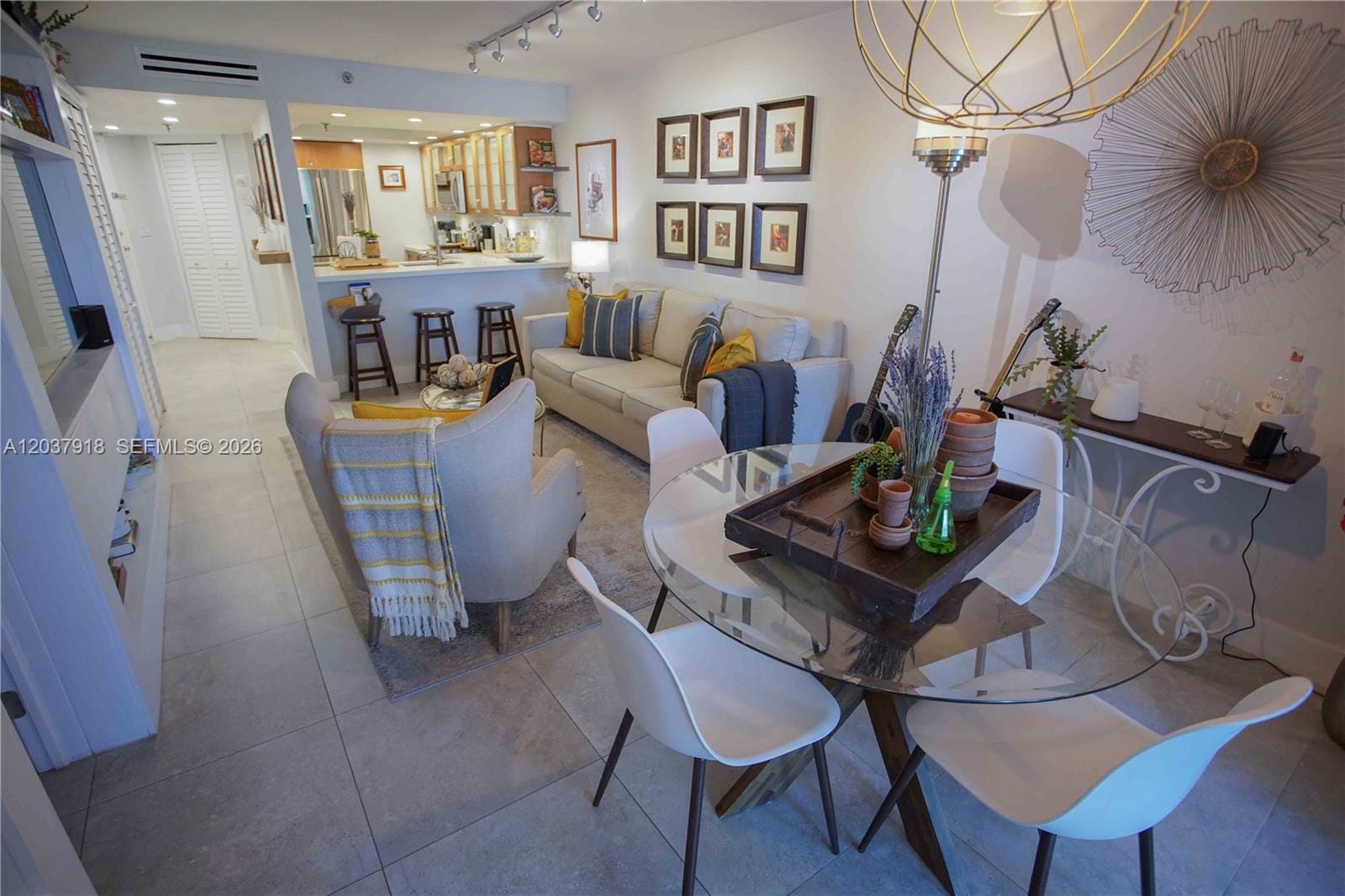 5880 Collins Avenue 302 — photo 11