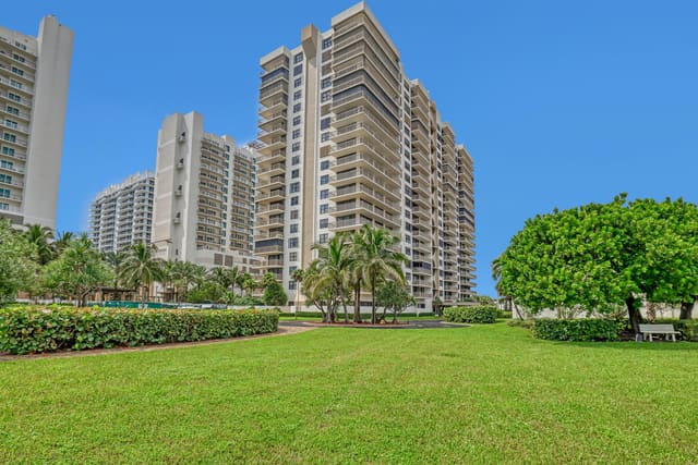 3400 N Ocean Drive 101, Singer Island, FL 33404