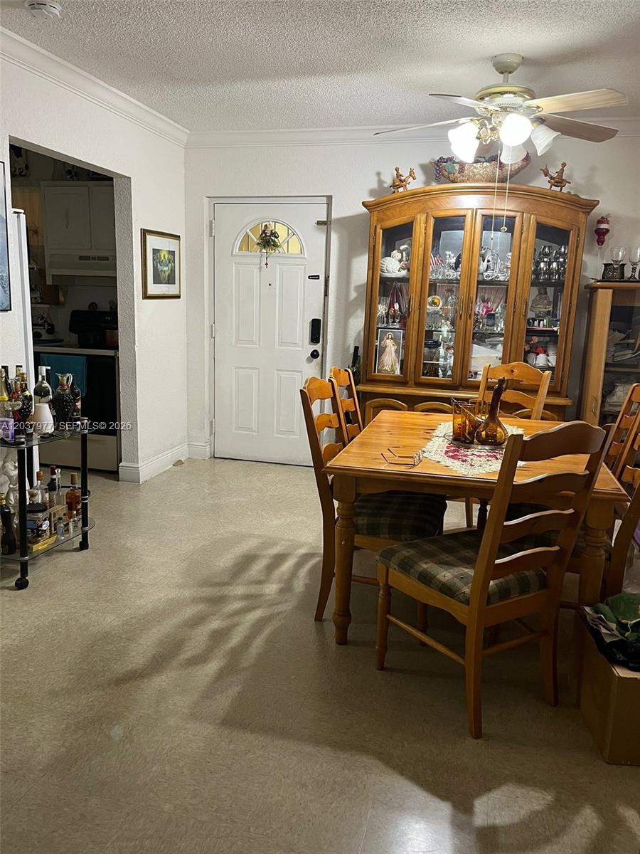 525 W 69th Street 207, Hialeah, FL 33014