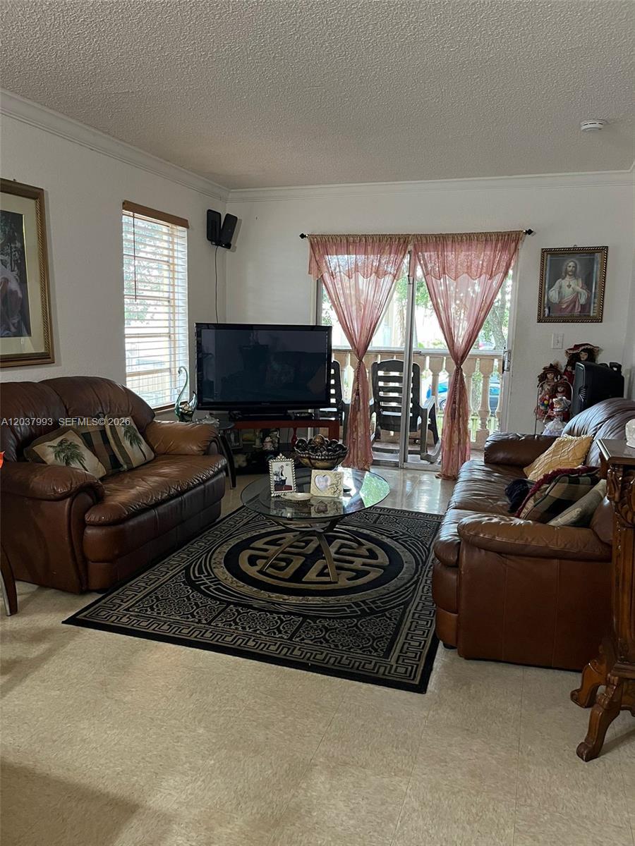 10580 SW 6th Street 1402, Pembroke Pines, FL 33025