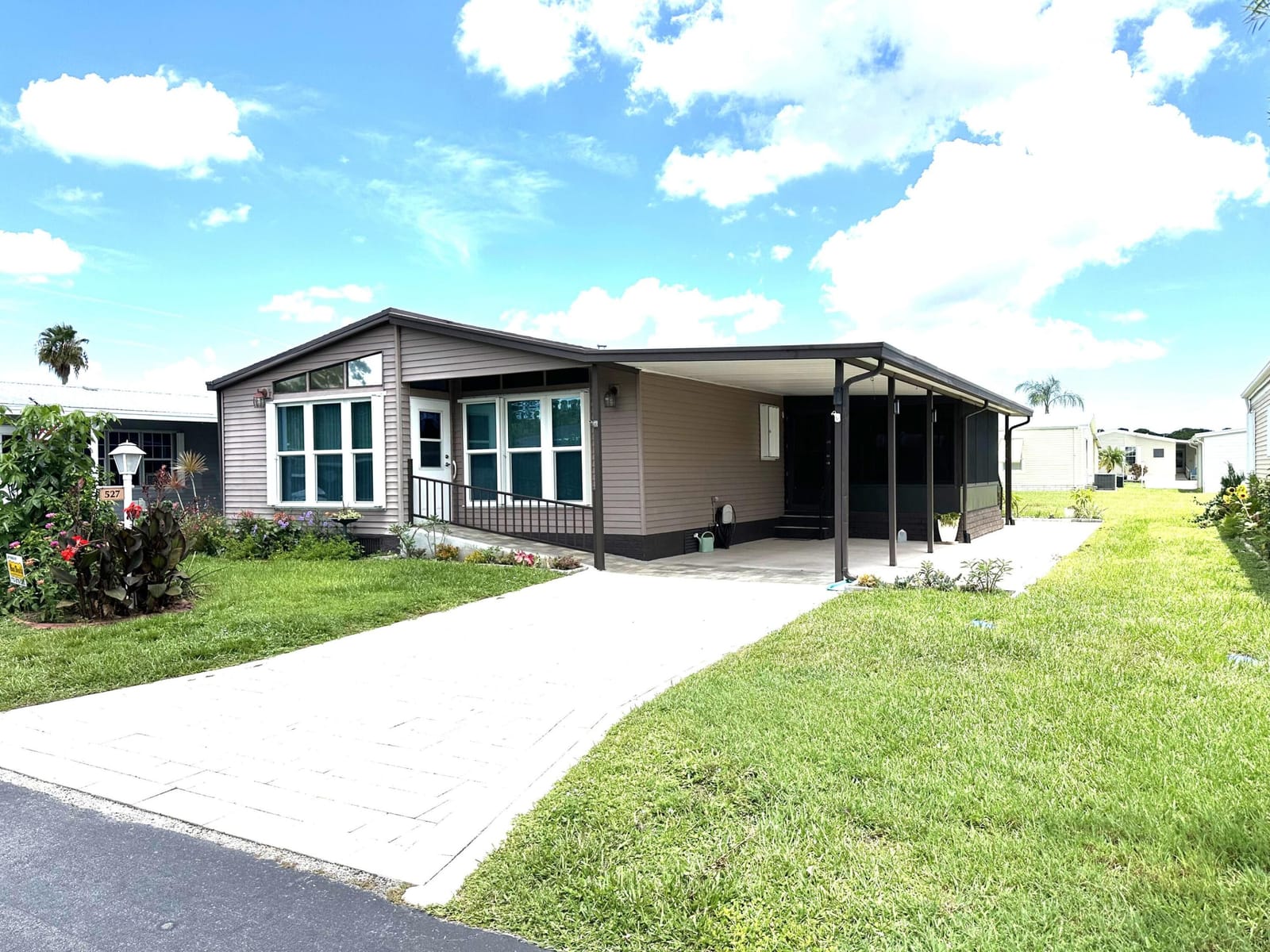 527 Tropical Isles Circle F-30 — photo 2