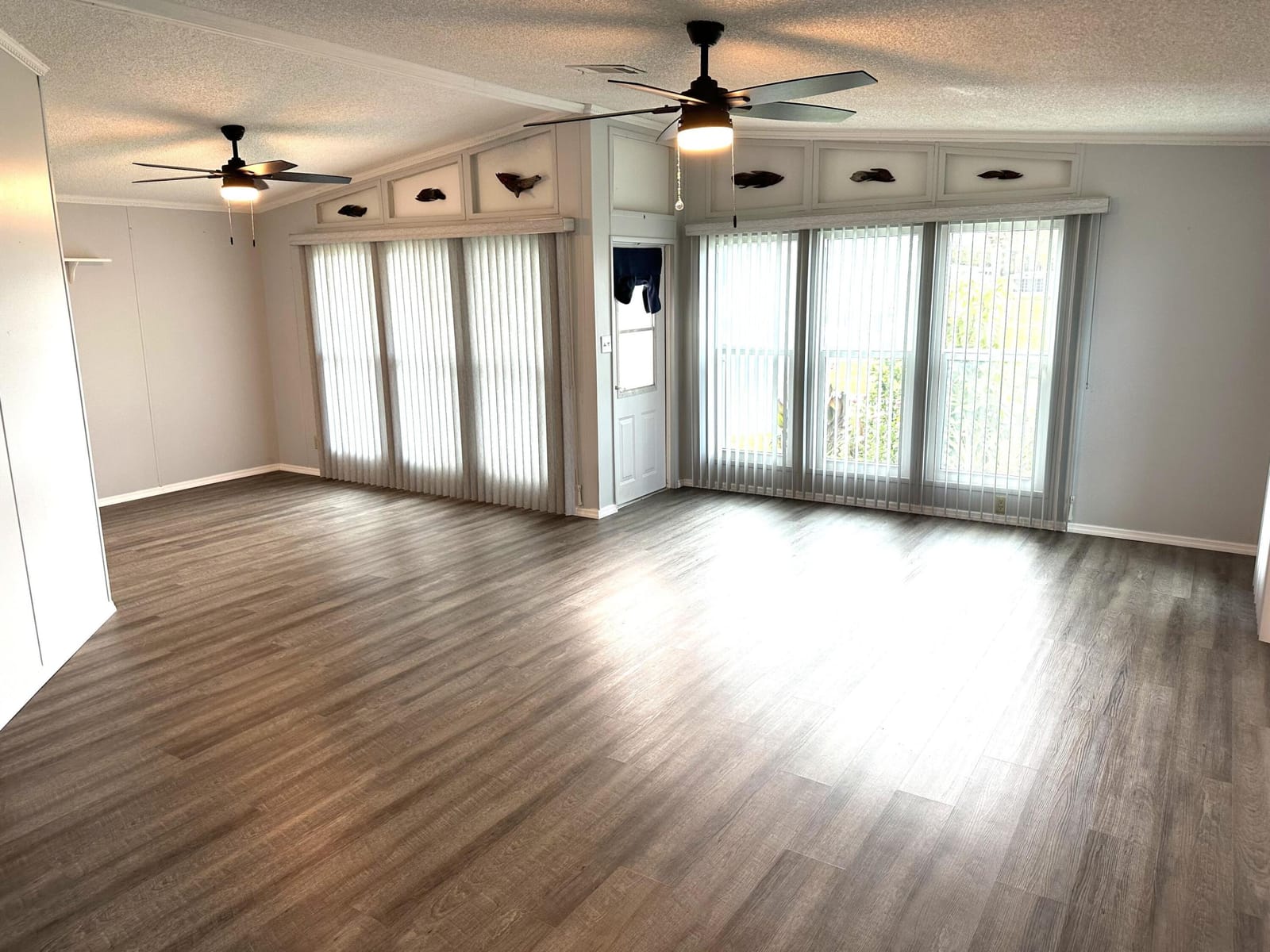 527 Tropical Isles Circle F-30 — photo 11
