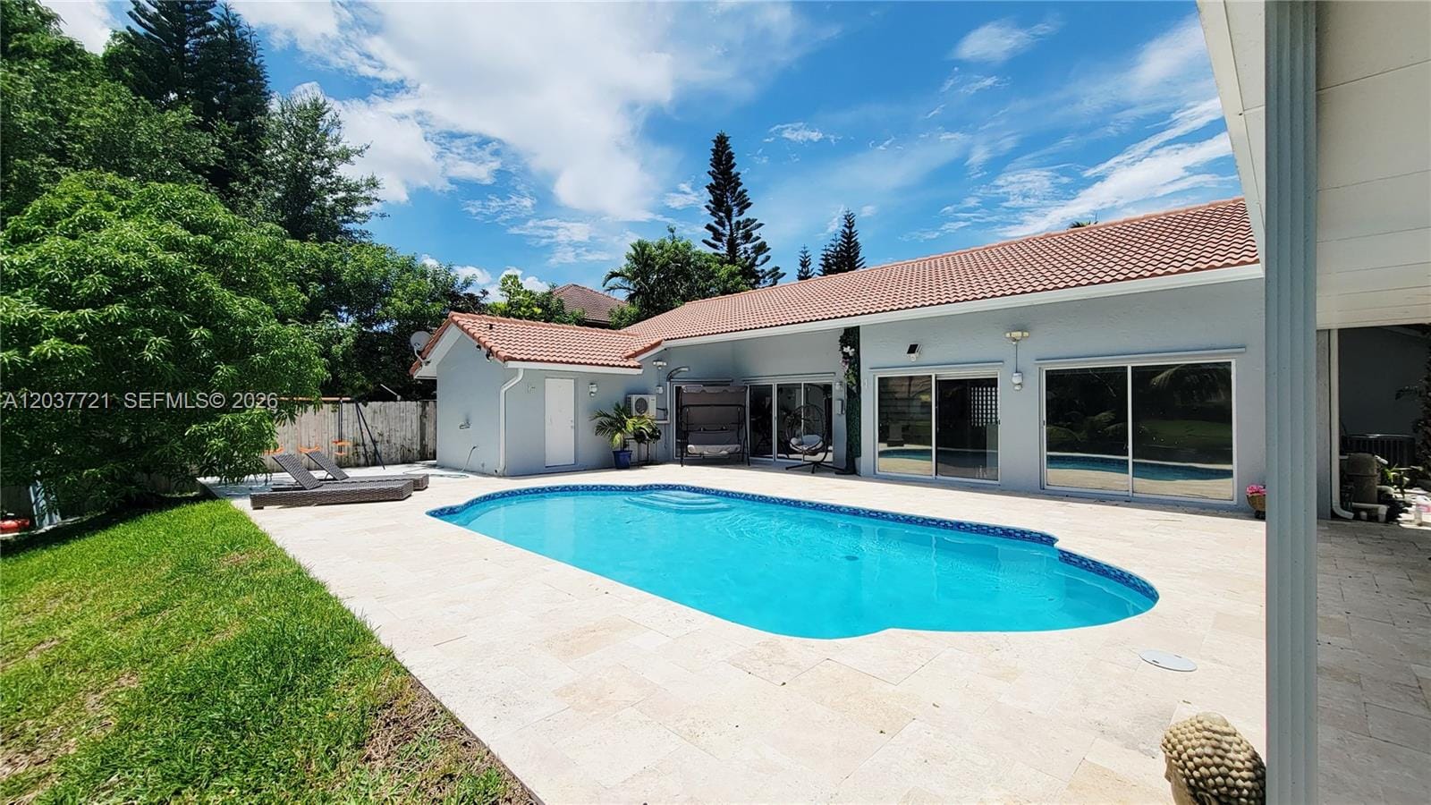 1421 SW 104th Avenue, Pembroke Pines, FL 33025 photo 23