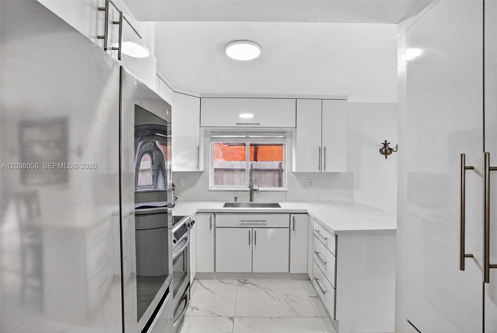 14102 SW 167th Terrace 14102 — photo 5