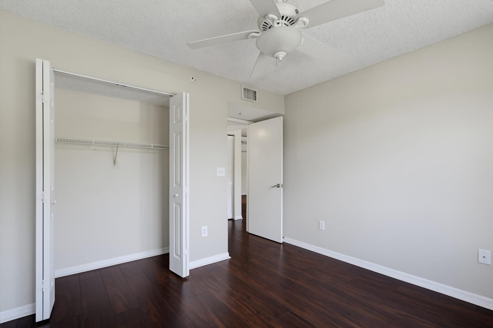 400 N Crestwood Ct Court N 417 — photo 12