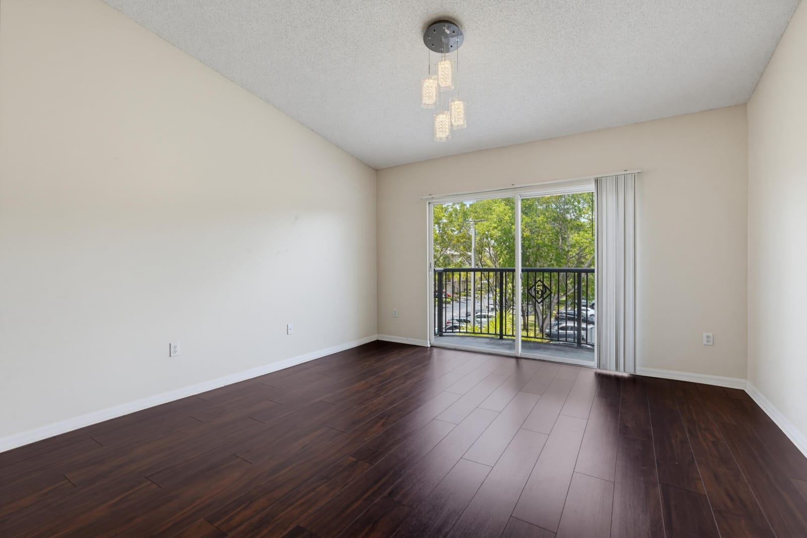 400 N Crestwood Ct Court N 417 — photo 7