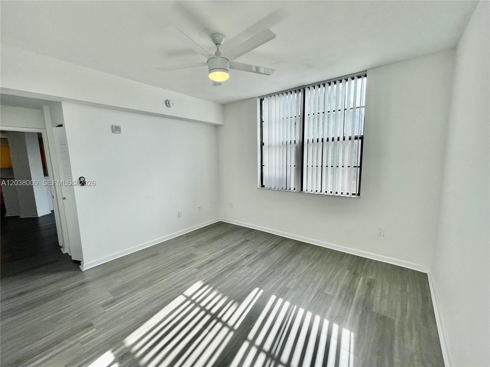 1919 Van Buren Street 818A — photo 12