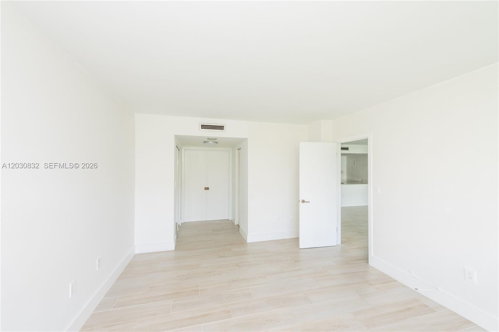 155 Ocean Lane Drive 403, Key Biscayne, FL 33149 photo 9