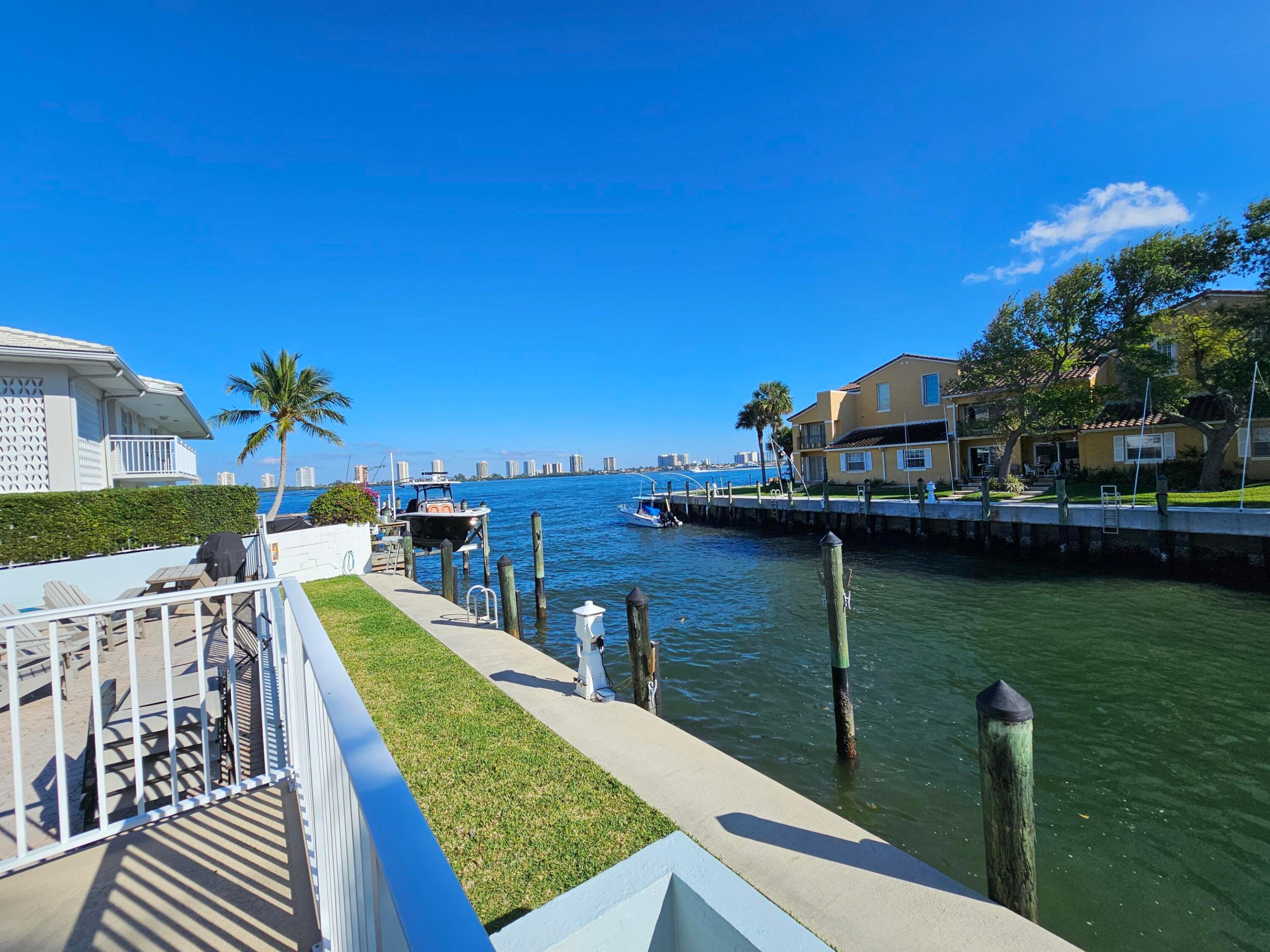120 Lehane Terrace 109, North Palm Beach, FL 33408, North Palm Beach