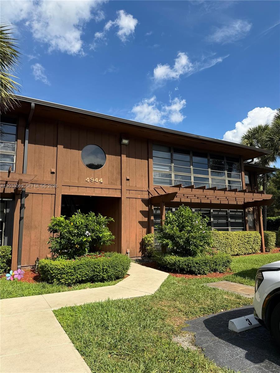 4944 NW 102nd Avenue 2043, Doral, FL 33178, Doral