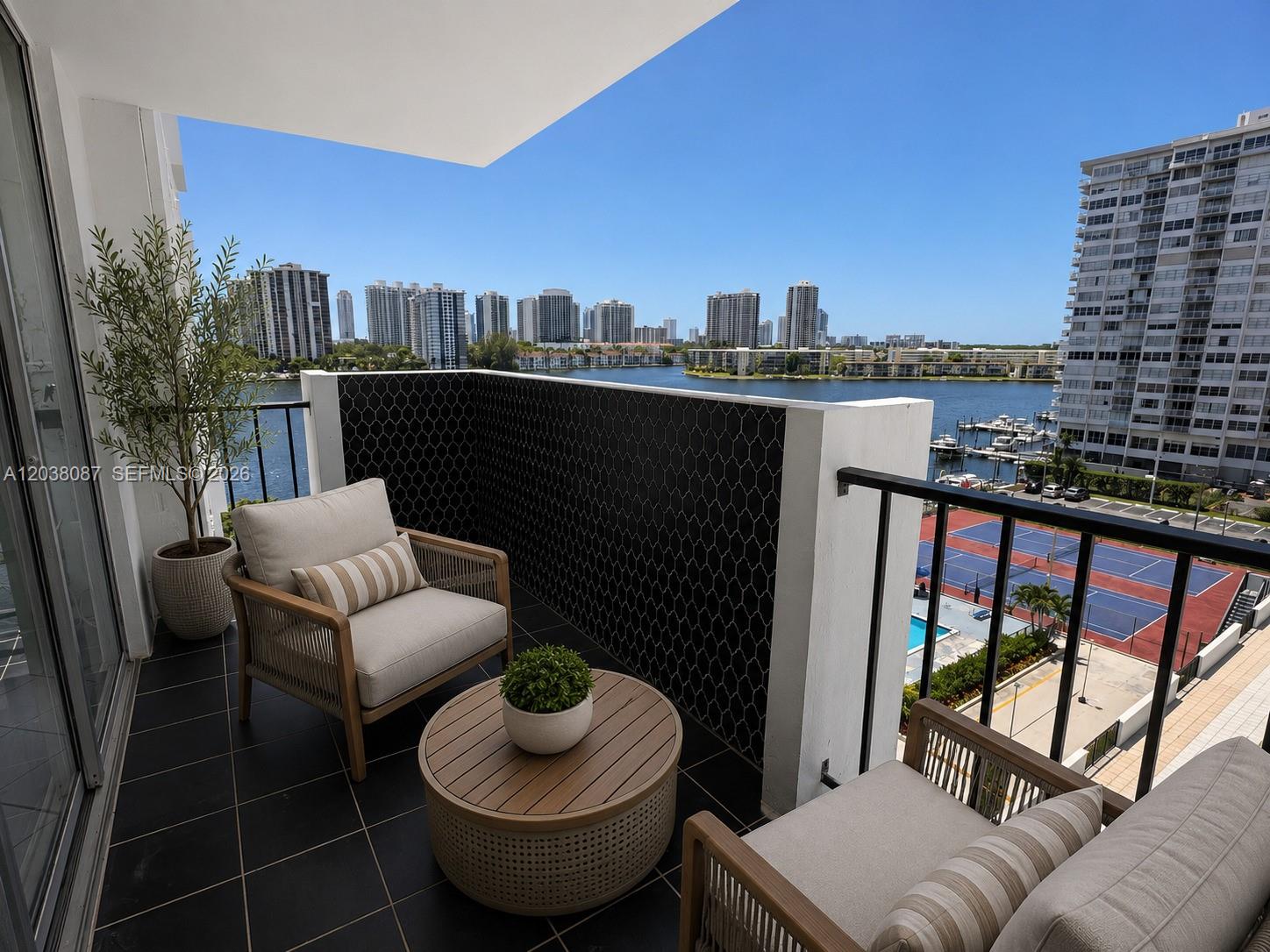 2780 NE 183rd Street 810, Aventura, FL 33160, Aventura