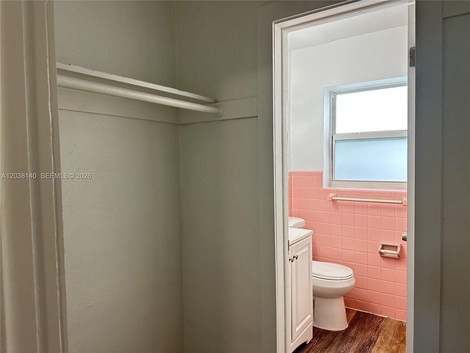 1821 Thomas Street 2 — photo 12