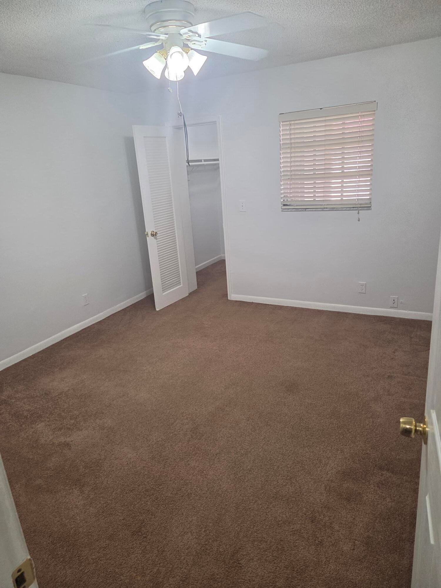 3062 Riverside Drive 4f — photo 9