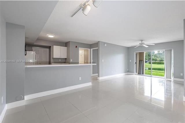 2600 S University Drive 124, Davie, FL 33328