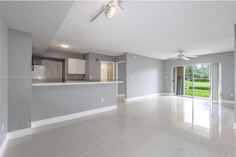 2600 S University Drive 124, Davie, FL 33328, Davie