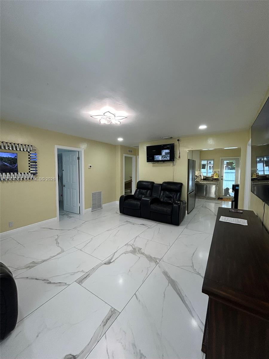 5157 NE 5th Avenue 1, Oakland Park, FL 33334, Oakland Park