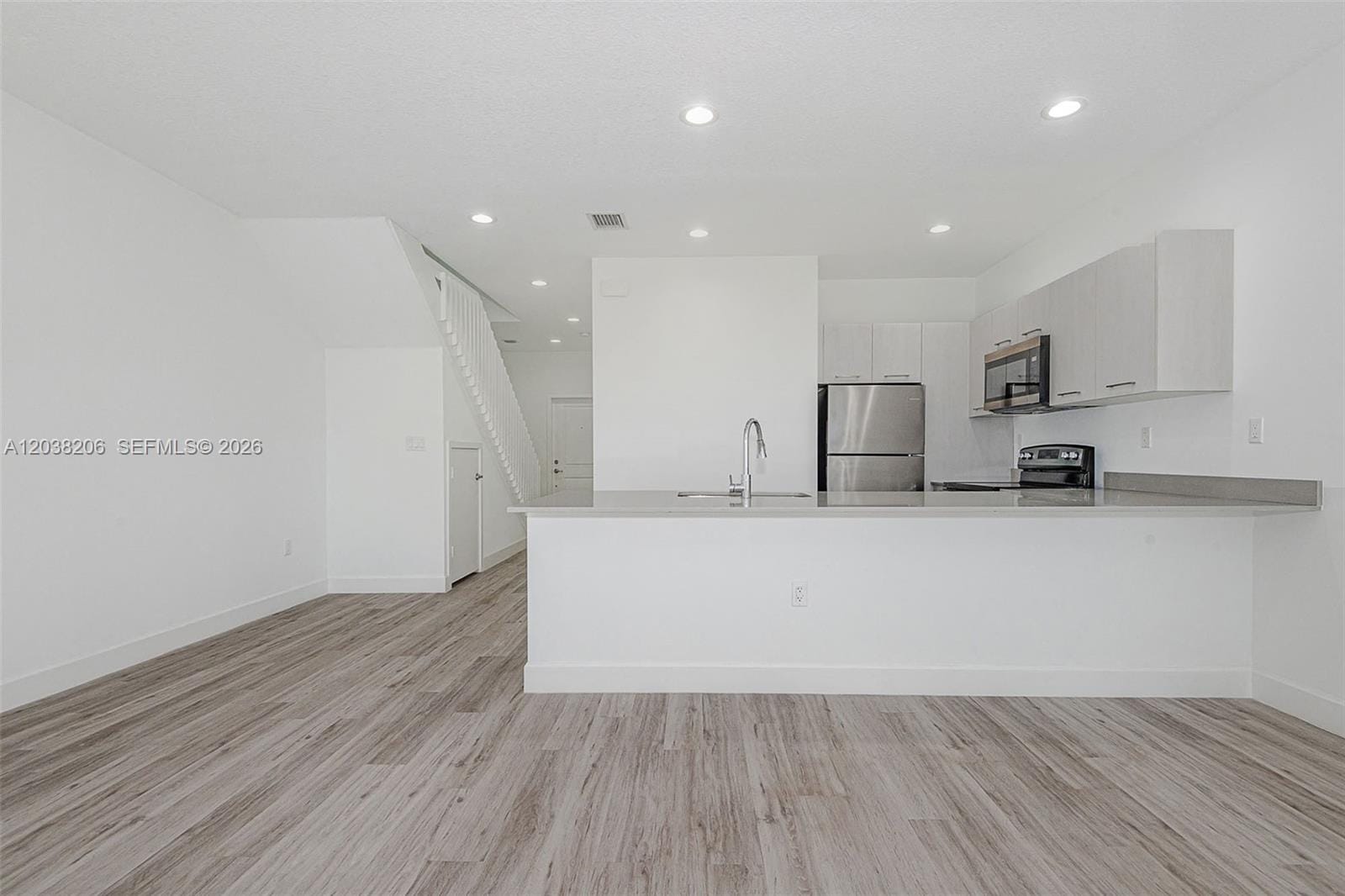 635 NW 30 Terrace — photo 8