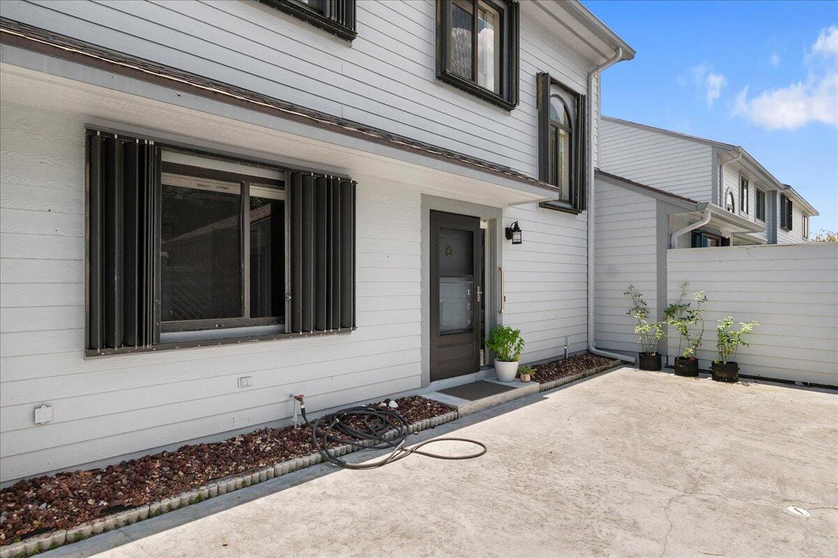 6111 SE Georgetown Place — photo 3