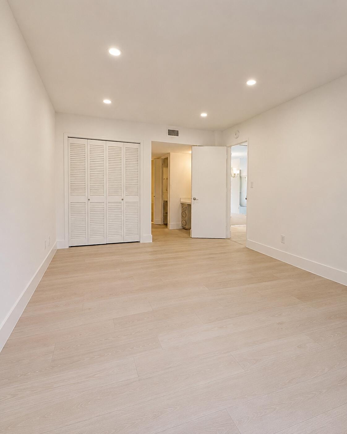 2900 N Palm Aire Drive 307, Pompano Beach, FL 33069 photo 12