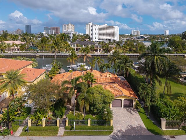 330 Royal Plaza Drive, Fort Lauderdale, FL 33301