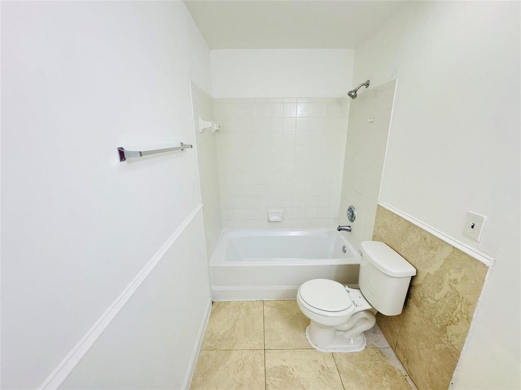 1068 N Benoist Farms Road 302, West Palm Beach, FL 33411 photo 3