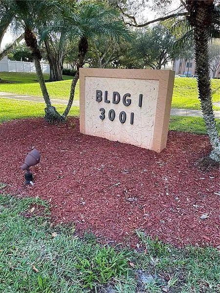 3001 W Rolling Hills 608, Davie, FL 33328, Davie