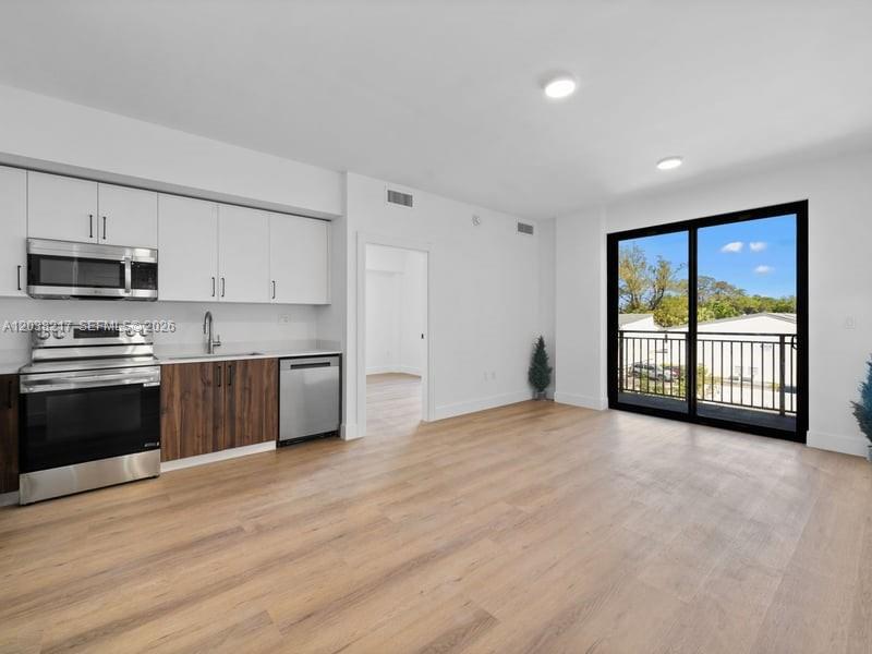 2479 NE 192nd Street 306, Miami, FL 33180, Miami