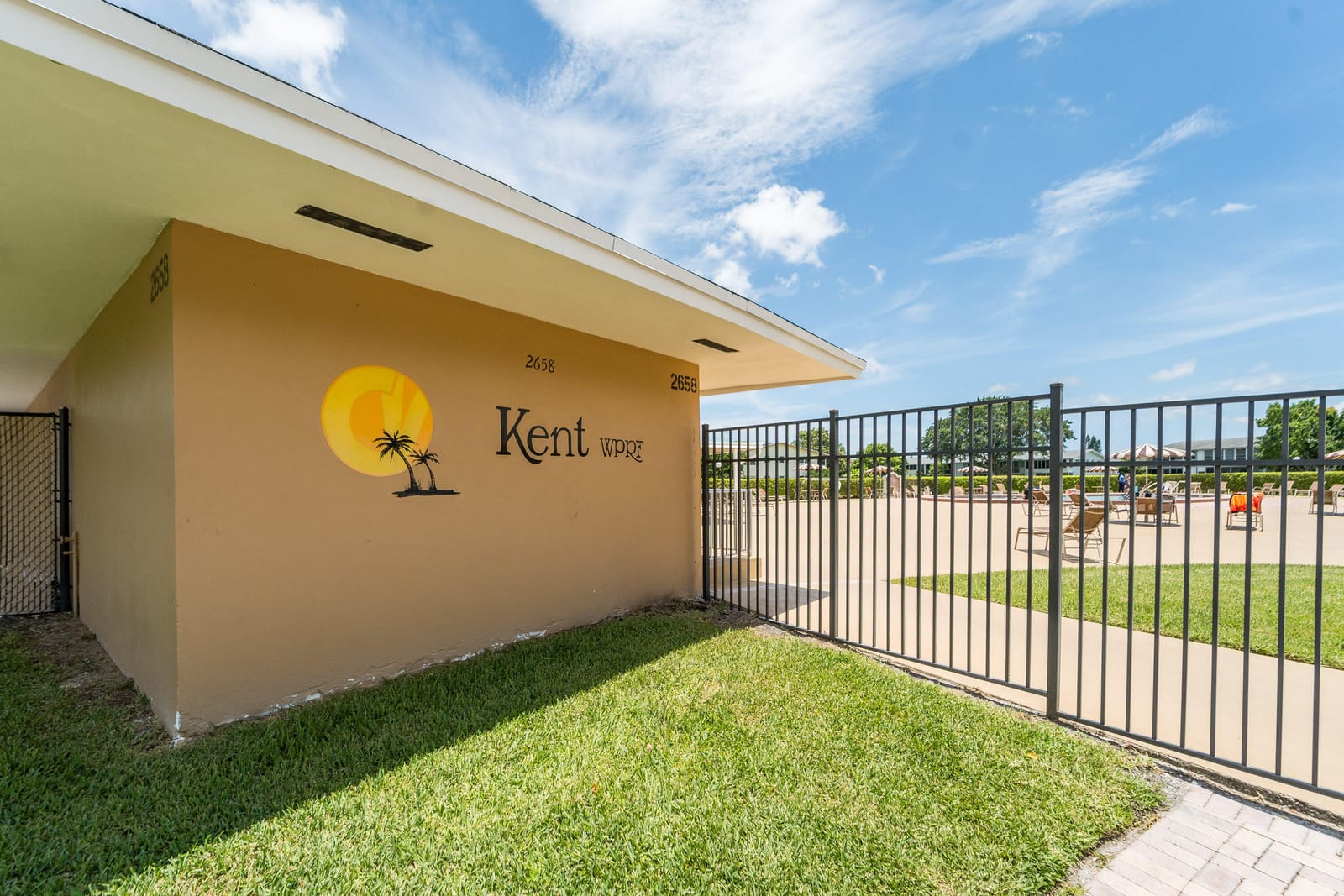 170 Kent J, West Palm Beach, FL 33417 photo 24