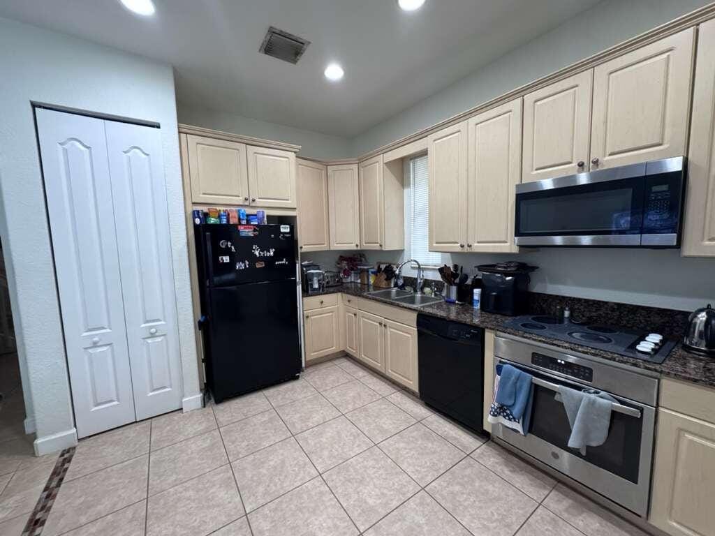 2812 Eagle Rock Circle 906 — photo 11