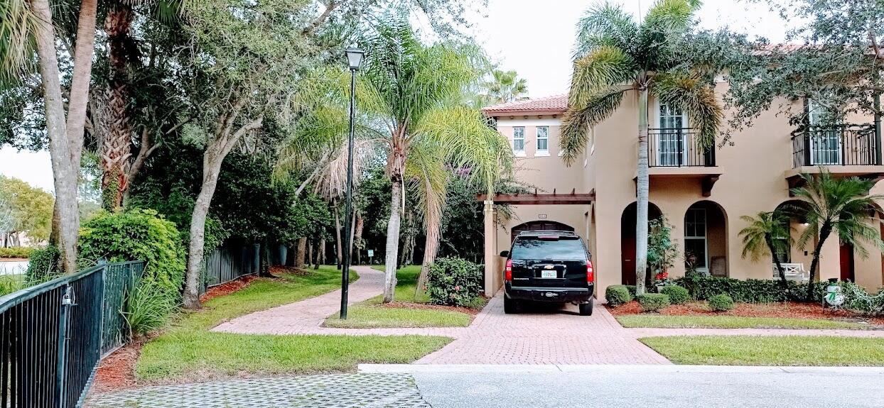 2812 Eagle Rock Circle 906, West Palm Beach, FL 33411, West Palm Beach